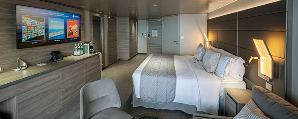 krizarjenje_msc_yacht_club_deluxe_kabina.png